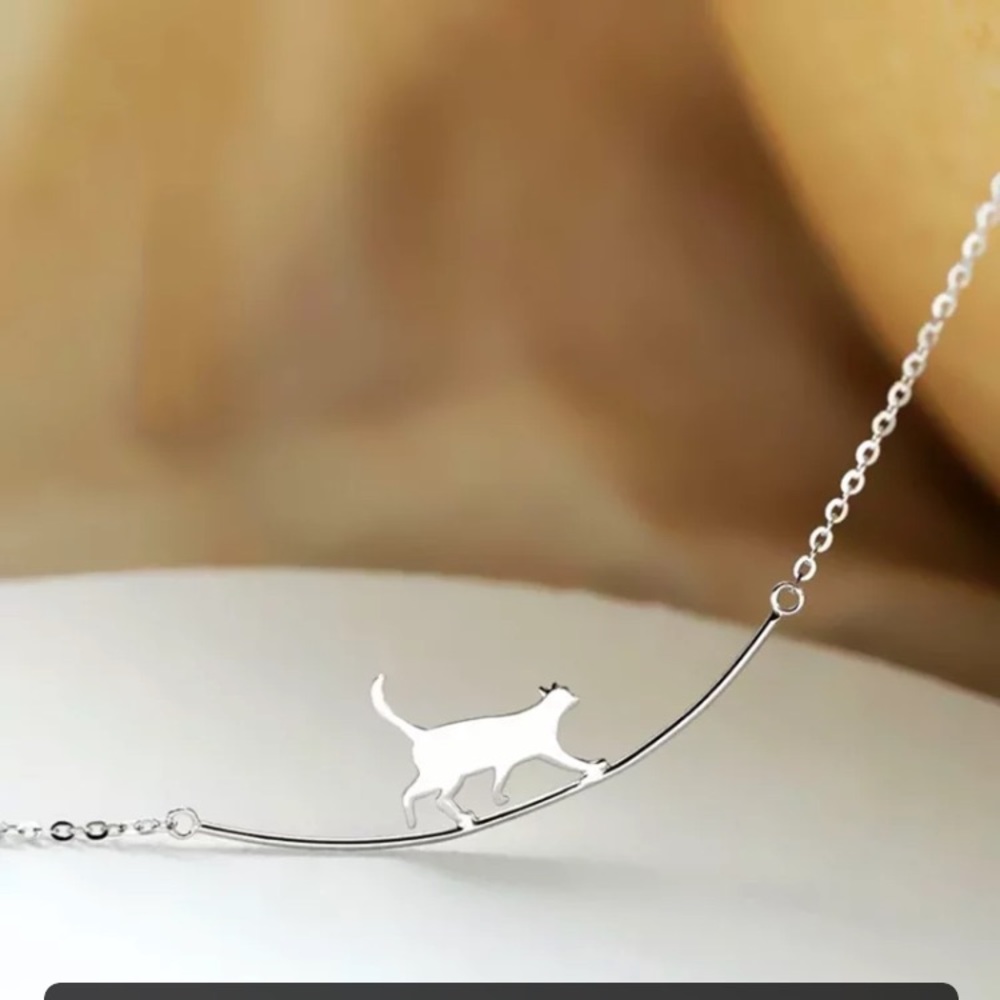 🌟 Sterling Silver 925 Cat Necklace - Picture 3 of 4
